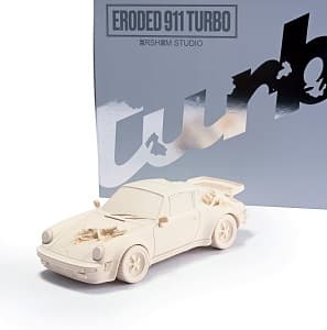 ダニエル・アーシャム「Eroded Porsche 911 Turbo」